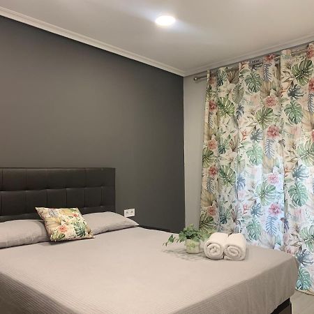 Apartamento Deluxe, 4 Habitaciones, Parking Madrid Bagian luar foto
