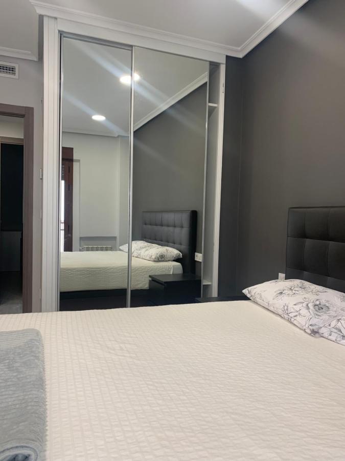 Apartamento Deluxe, 4 Habitaciones, Parking Madrid Bagian luar foto