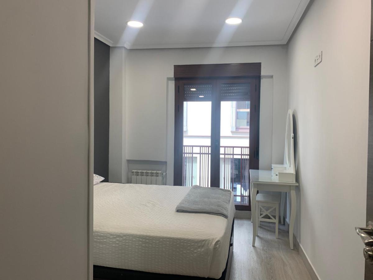Apartamento Deluxe, 4 Habitaciones, Parking Madrid Bagian luar foto