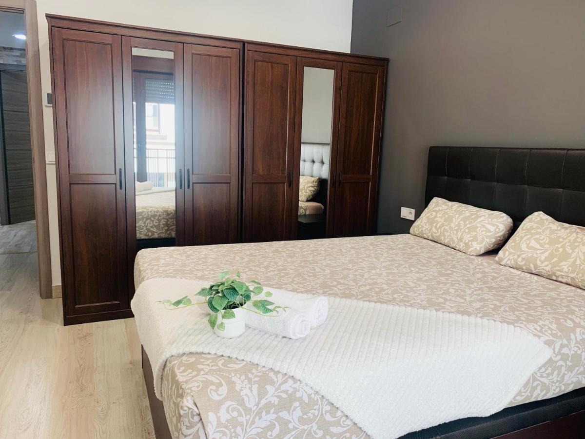 Apartamento Deluxe, 4 Habitaciones, Parking Madrid Bagian luar foto