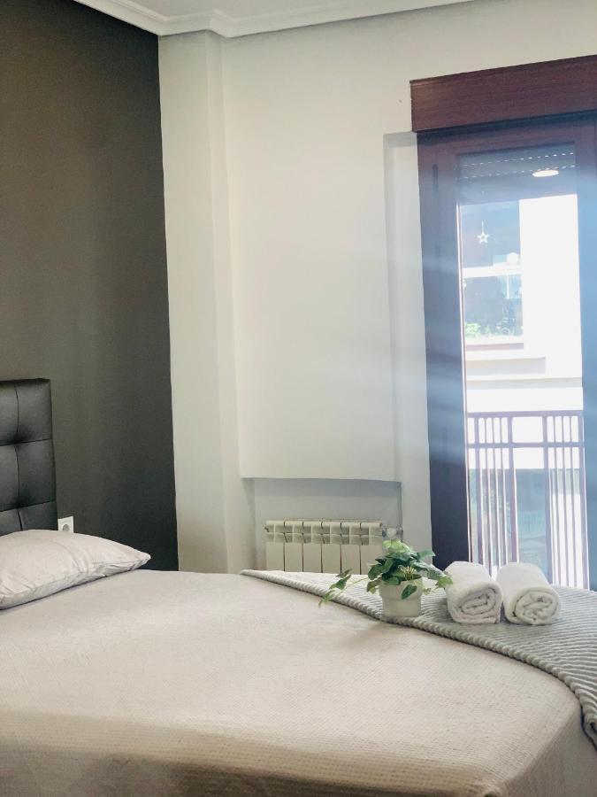 Apartamento Deluxe, 4 Habitaciones, Parking Madrid Bagian luar foto