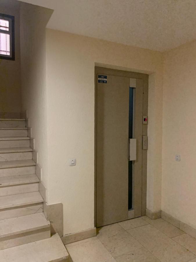 Apartamento Deluxe, 4 Habitaciones, Parking Madrid Bagian luar foto