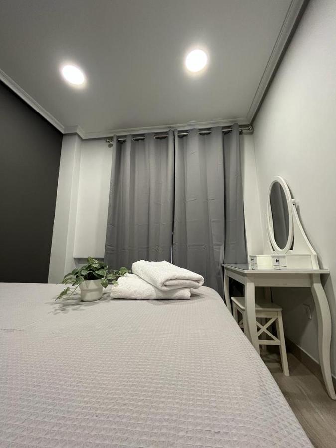 Apartamento Deluxe, 4 Habitaciones, Parking Madrid Bagian luar foto