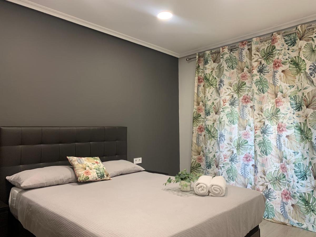 Apartamento Deluxe, 4 Habitaciones, Parking Madrid Bagian luar foto